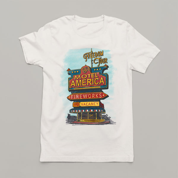 Motel America Road Sign: Women's Country American Patriotic T-Shirt