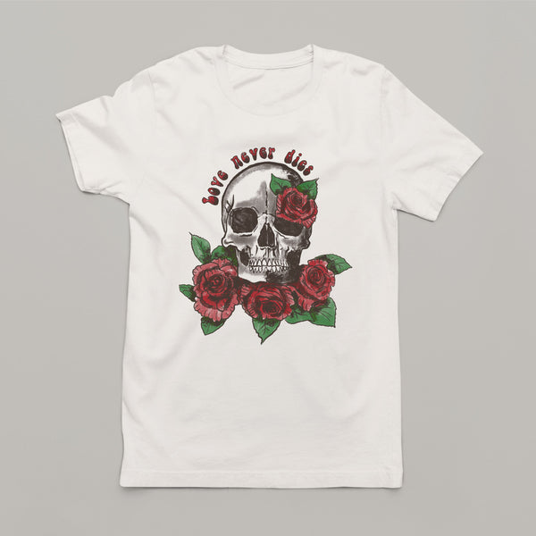 Love Never Dies: Women's Boho American Patriotic T-Shirt